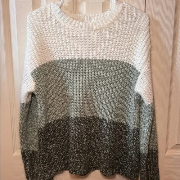 Francesca’s Colorblock Knit Sweater - Olive Green & White - Picture 2 of 4